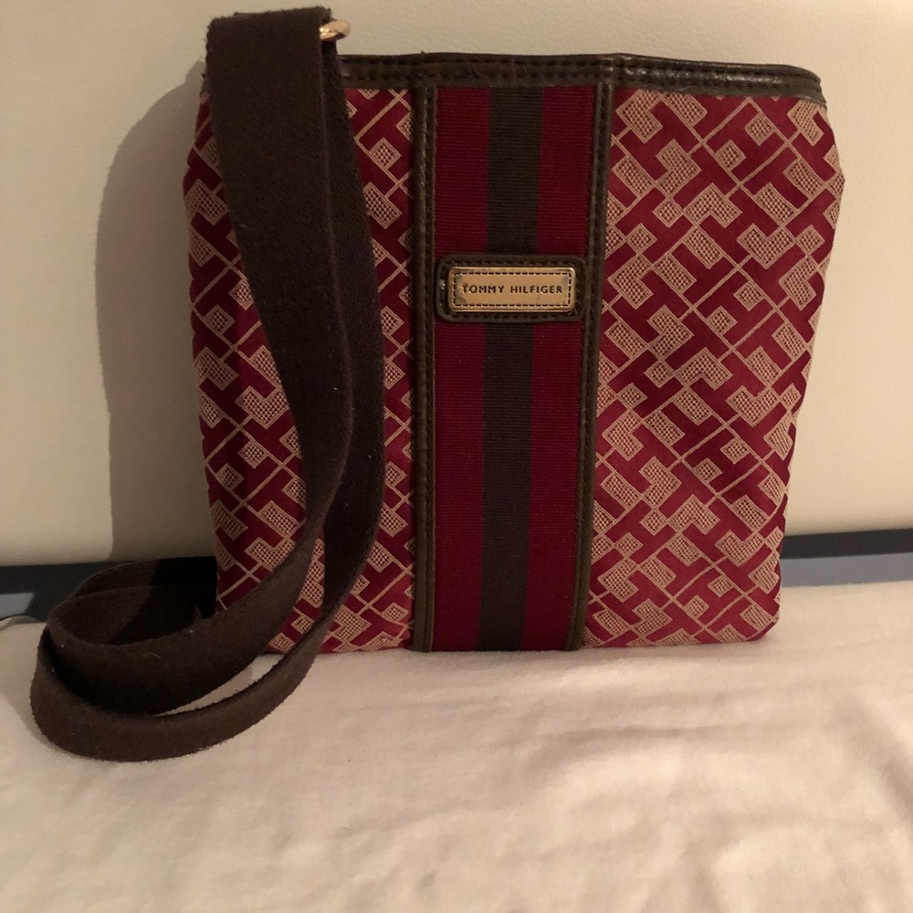 Tommy Hilfiger small purse